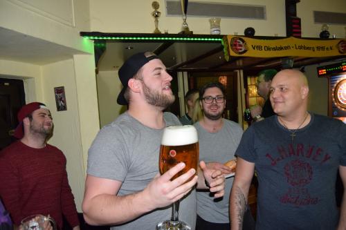 so viel Bier und so wenig Pulle